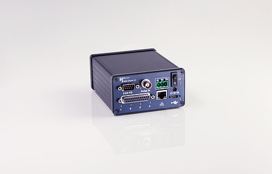 AQuire : 4-channel front end with network and USB connectivity